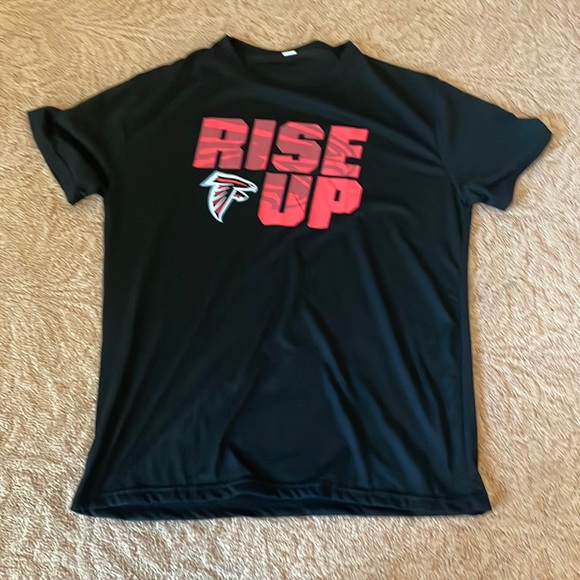 Falcons Tee - Picture 1 of 2